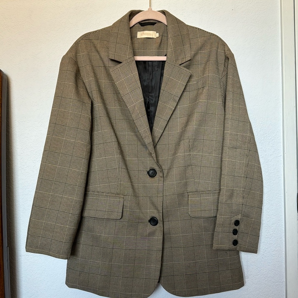 Oversized plaid blazer
